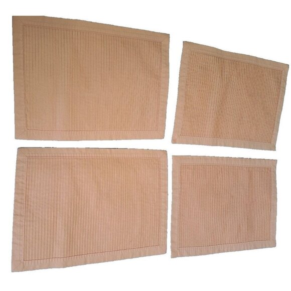 Unbranded Set of Four Light Orange Pleated Placemats Reversible FLAW! - Picture 2 of 8